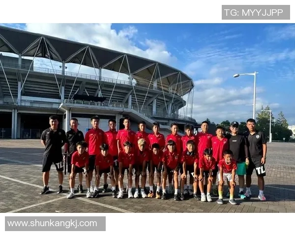 日本综艺节目中足球明星的精彩表现与幕后故事揭秘